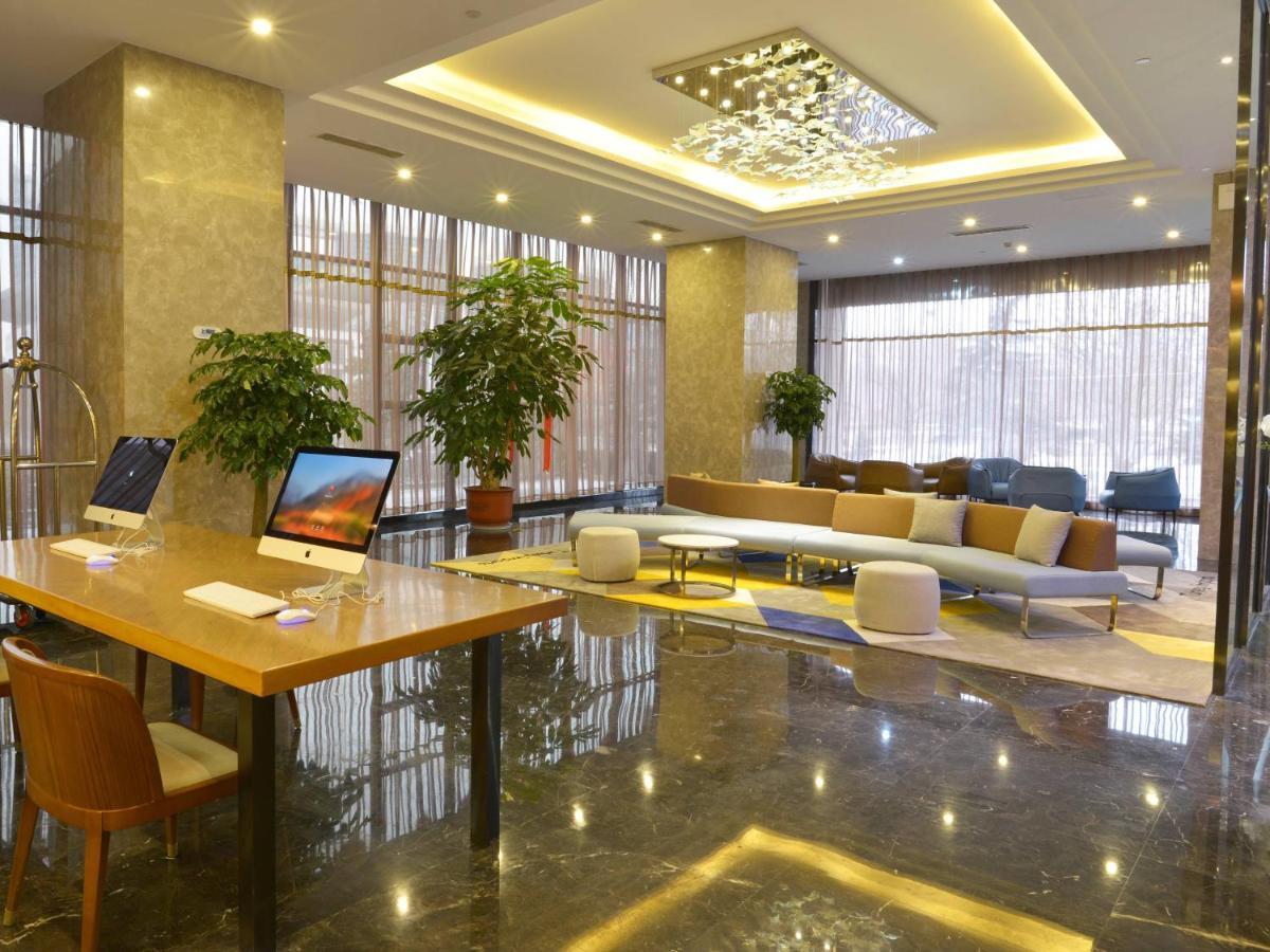 Holiday Inn Express - Jinan Exhibition Center, An Ihg Hotel Dış mekan fotoğraf