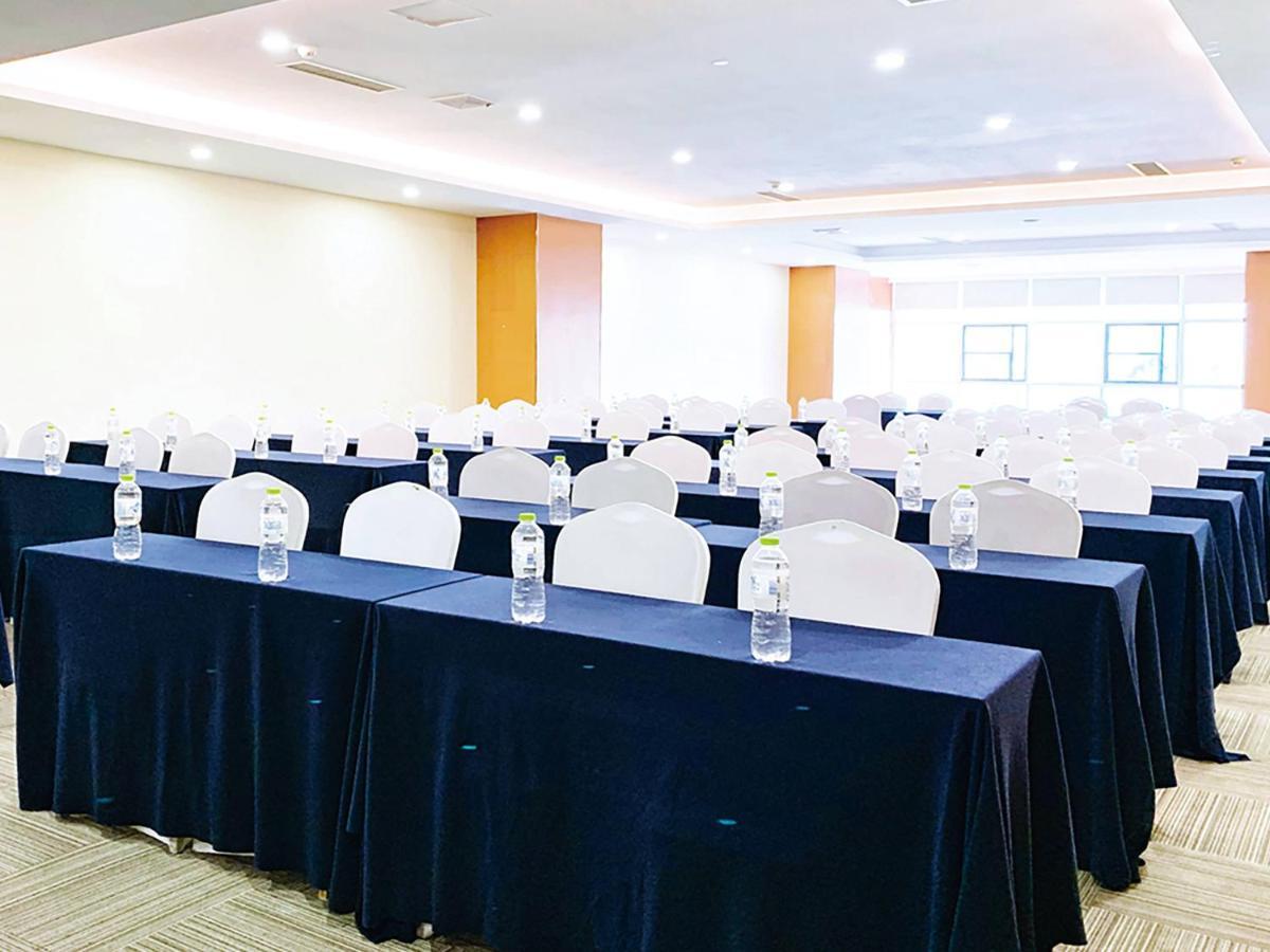 Holiday Inn Express - Jinan Exhibition Center, An Ihg Hotel Dış mekan fotoğraf