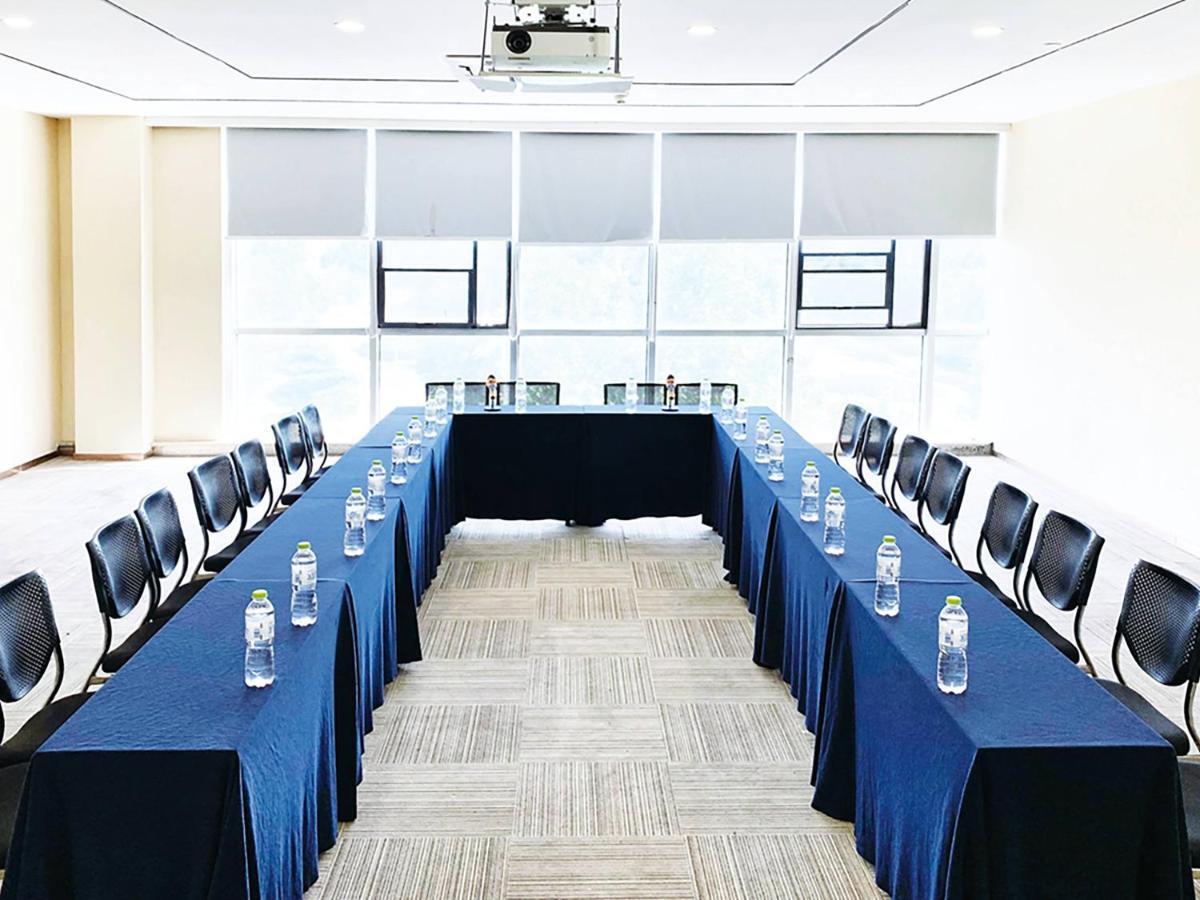 Holiday Inn Express - Jinan Exhibition Center, An Ihg Hotel Dış mekan fotoğraf